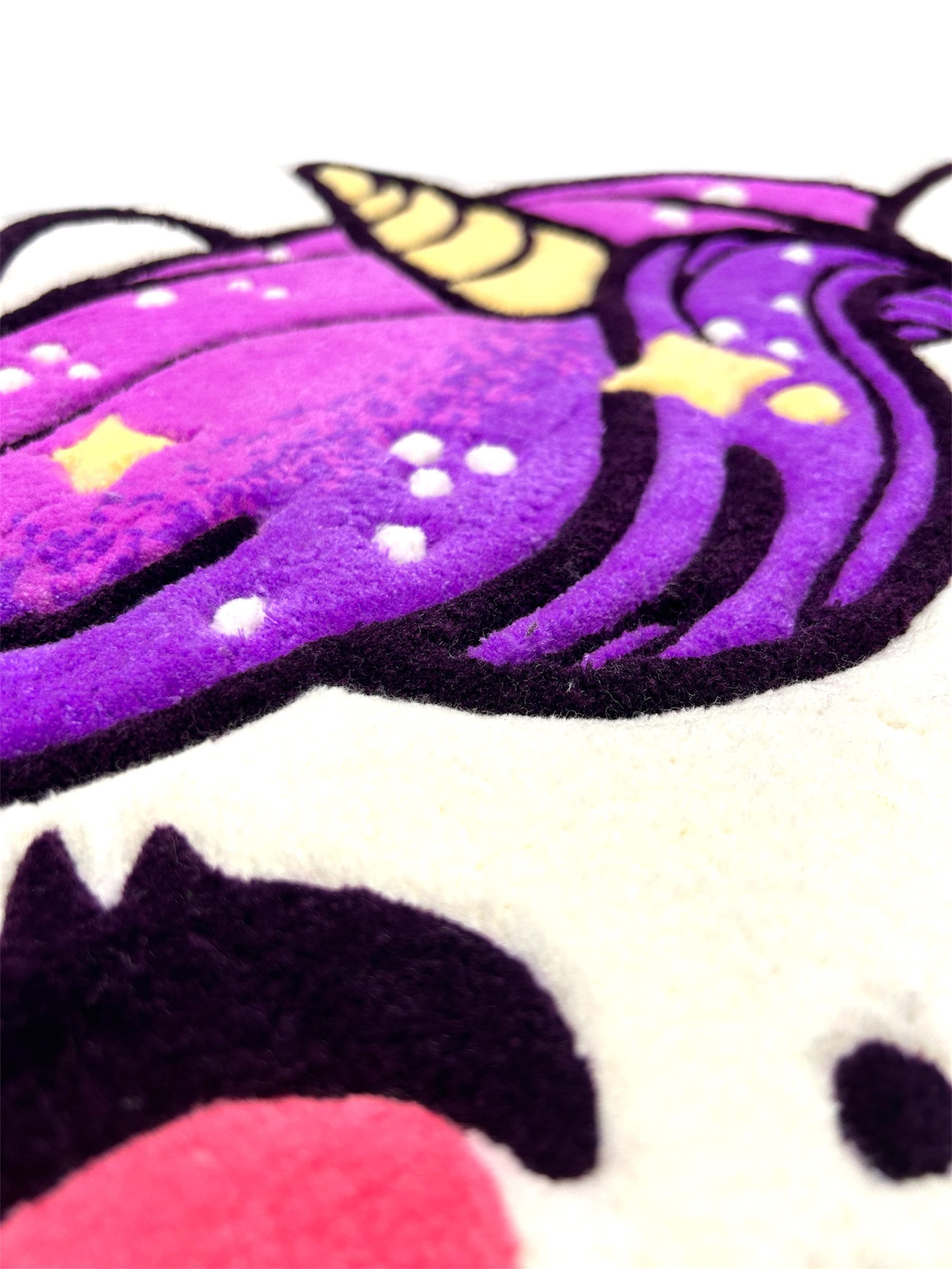 Custom unicorn rug with carved details and name Luka – close-up